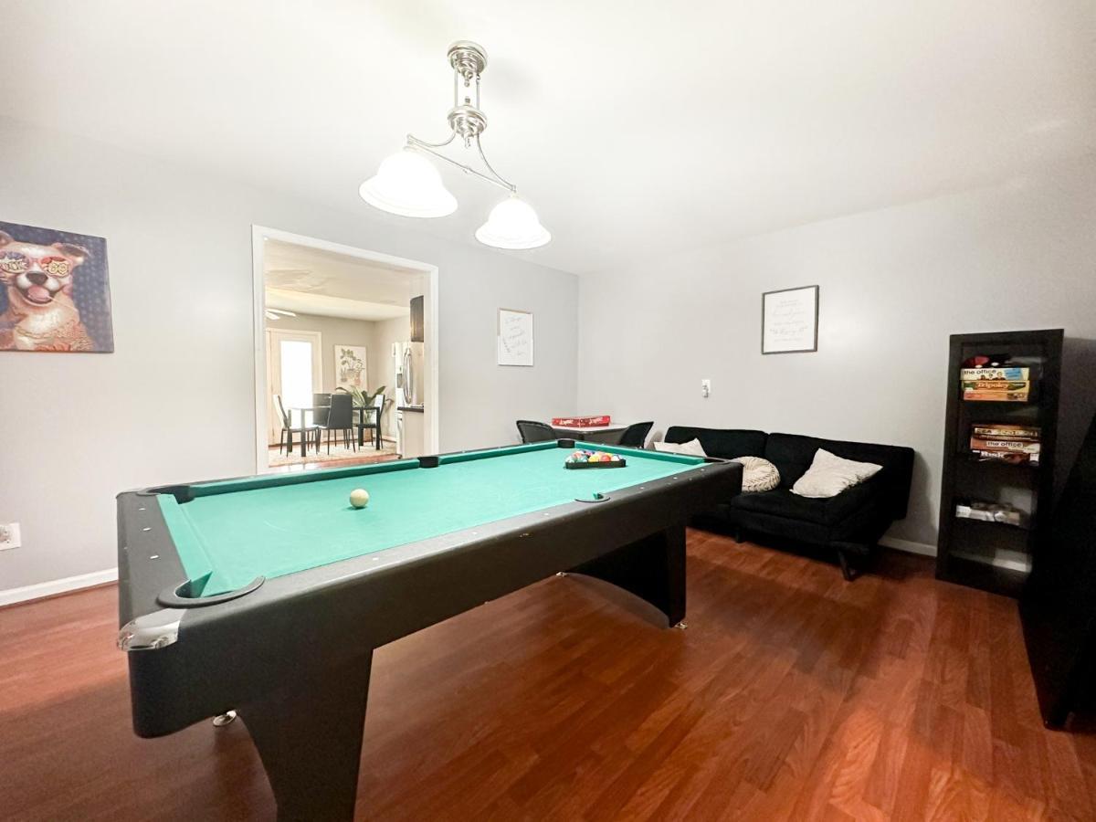Ferienwohnung Cute 2-Brm Walkout Apt With Pool Table And Theater Lexington Exterior foto
