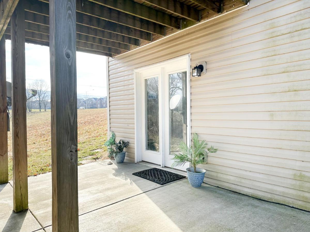 Ferienwohnung Cute 2-Brm Walkout Apt With Pool Table And Theater Lexington Exterior foto