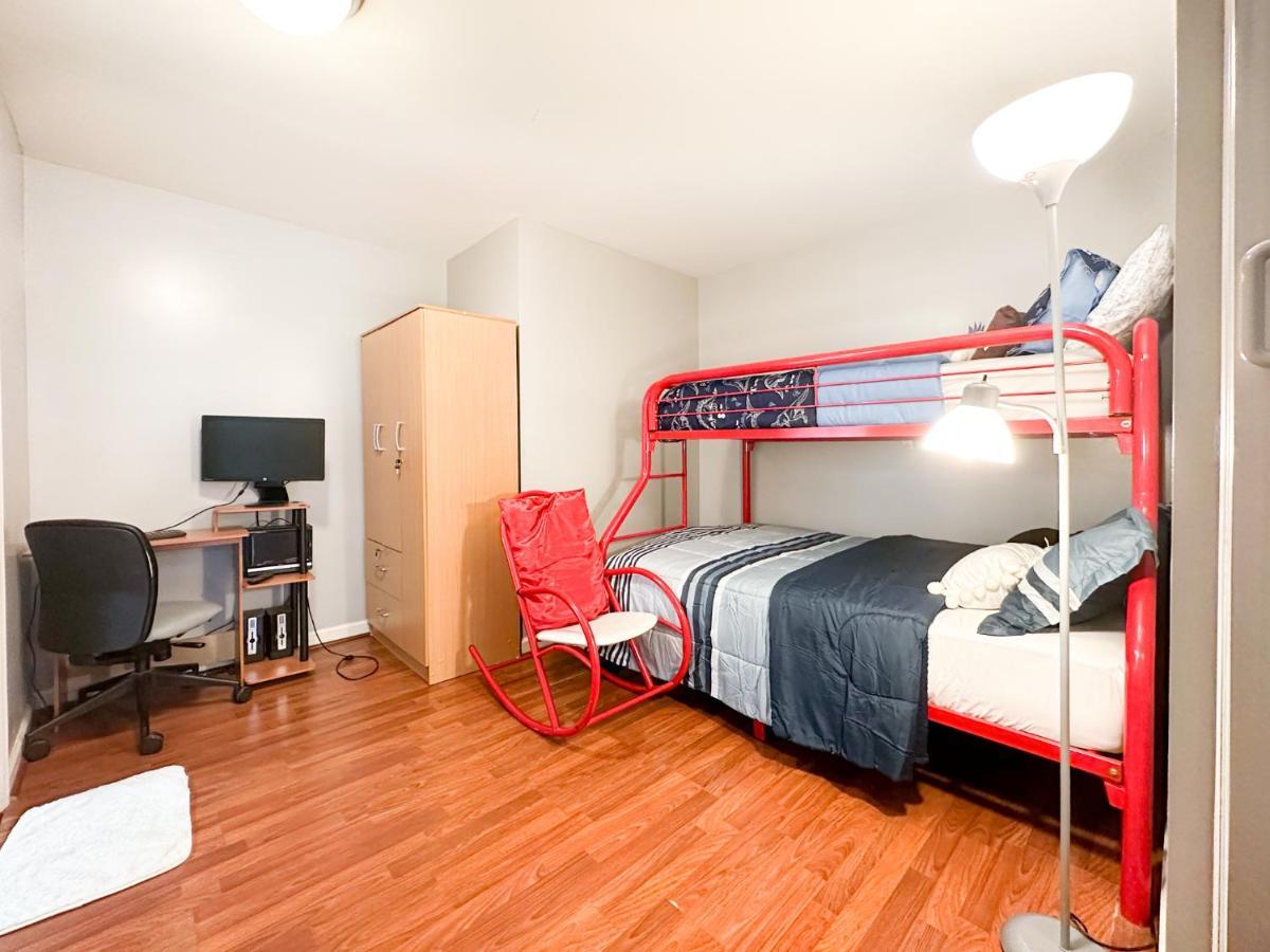 Ferienwohnung Cute 2-Brm Walkout Apt With Pool Table And Theater Lexington Exterior foto